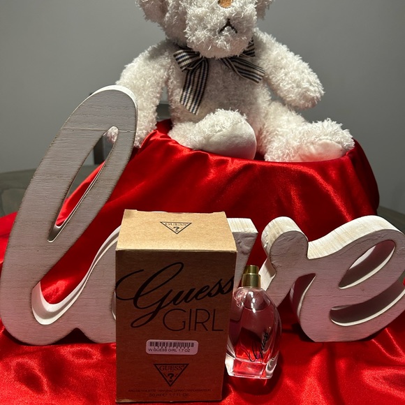 Male and Female name brand fragrances. - Picture 5 of 16